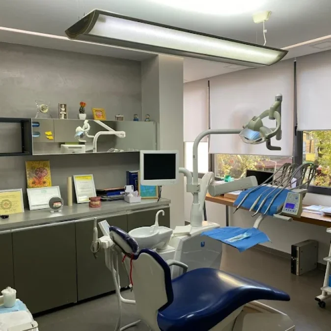 Tirana Dental Clinic - 1